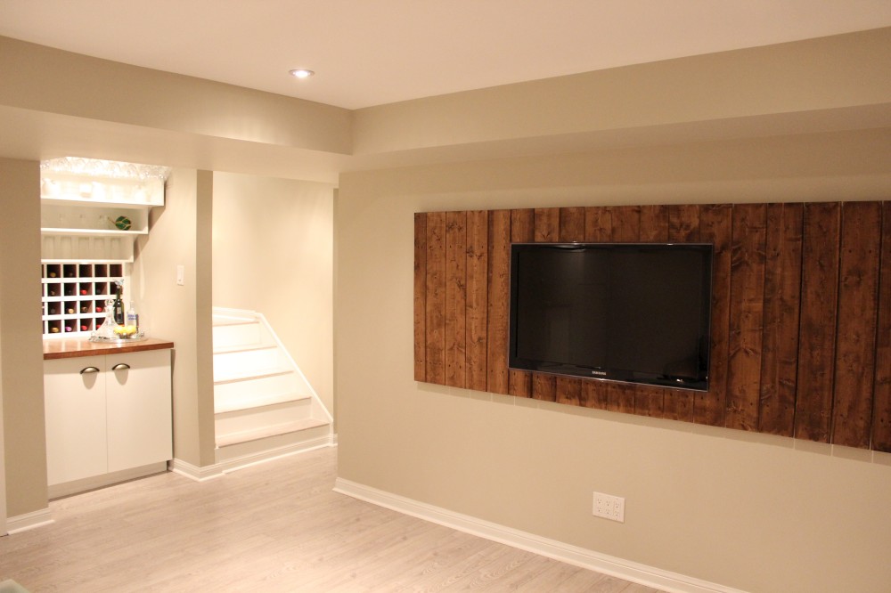 Basement in Mississauga home bar home theatre