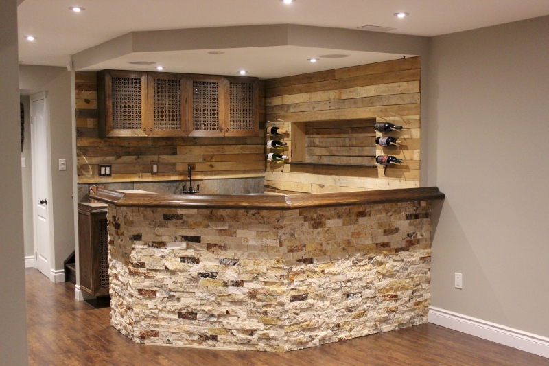 home wet bar stacked stone