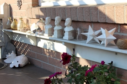 styling outdoor shelves